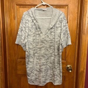 Gray Camo Short Sleeve Hoodie